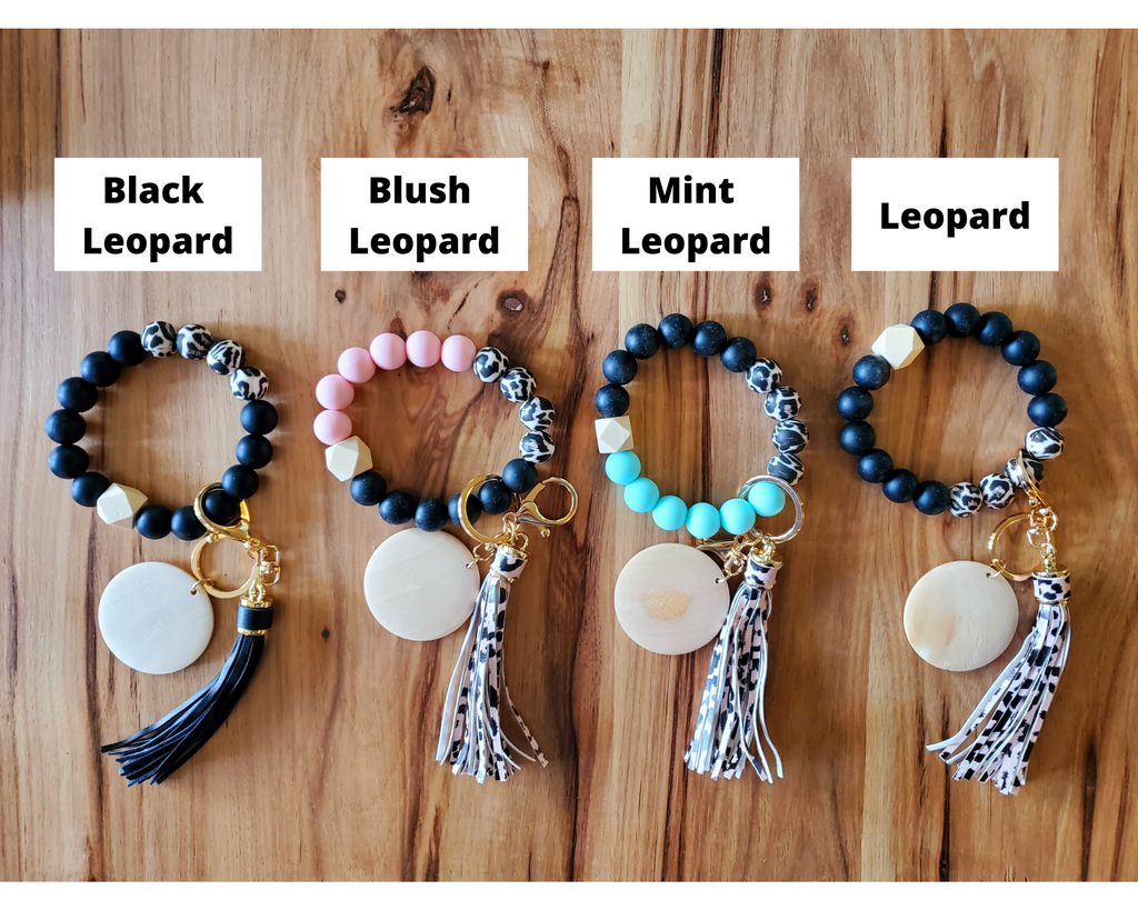 Silicone Bracelet keychain Wristlet, YUOROS Stretch Bead Key Ring Bracelet  for Women (Leopard) : Amazon.in: Bags, Wallets and Luggage